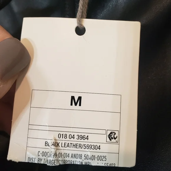 A New Day Vegan Black Leather Joggers Pants Size Medium Stretch Brand New - Picture 15 of 15